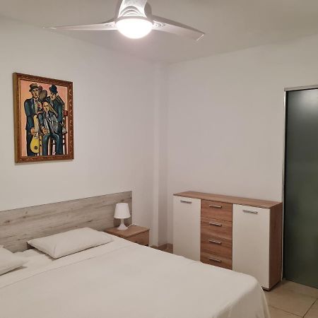 Habitaciones Nathaly Armenime エクステリア 写真